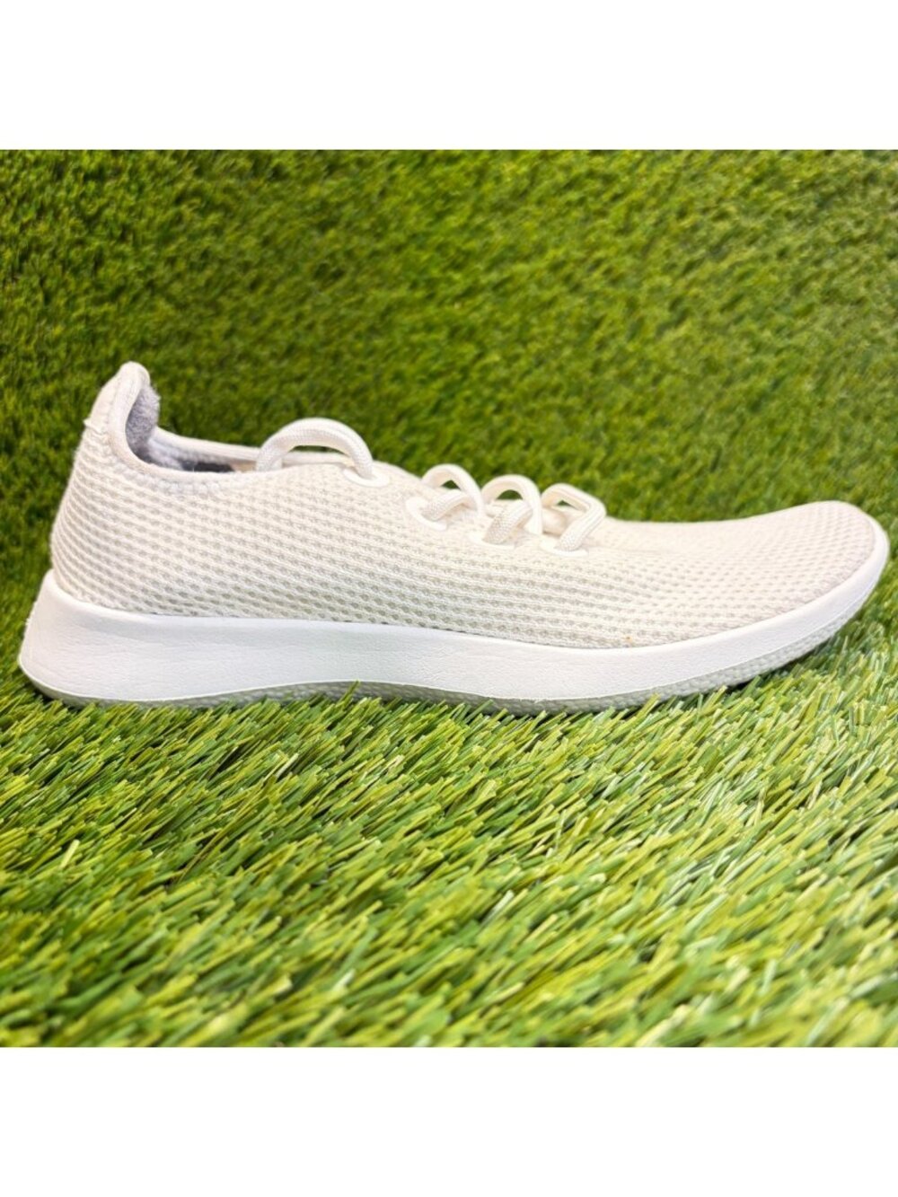 Allbirds Tree Runners Womens Size 7 White Athletic Kint Running Shoes Sneakers